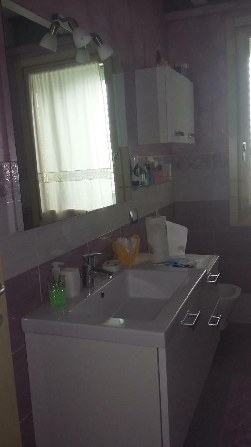 B&B Peschi In Fiore Валеджо-суль-Минчо Экстерьер фото